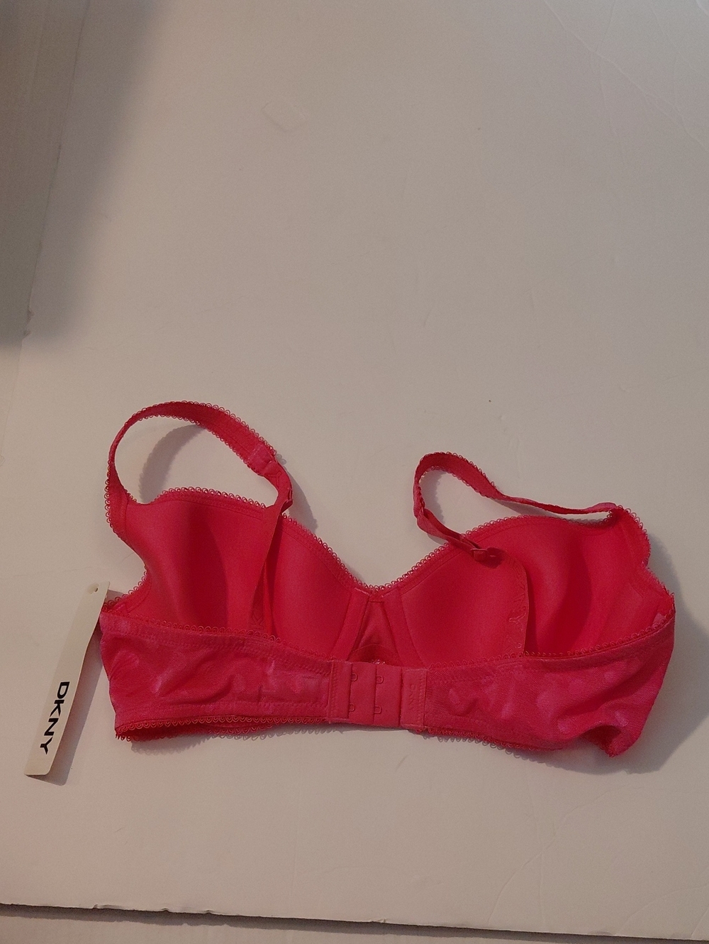 DKNY Hot Pink Underwire Bra with Adjustable Straps Size USA 36D. New